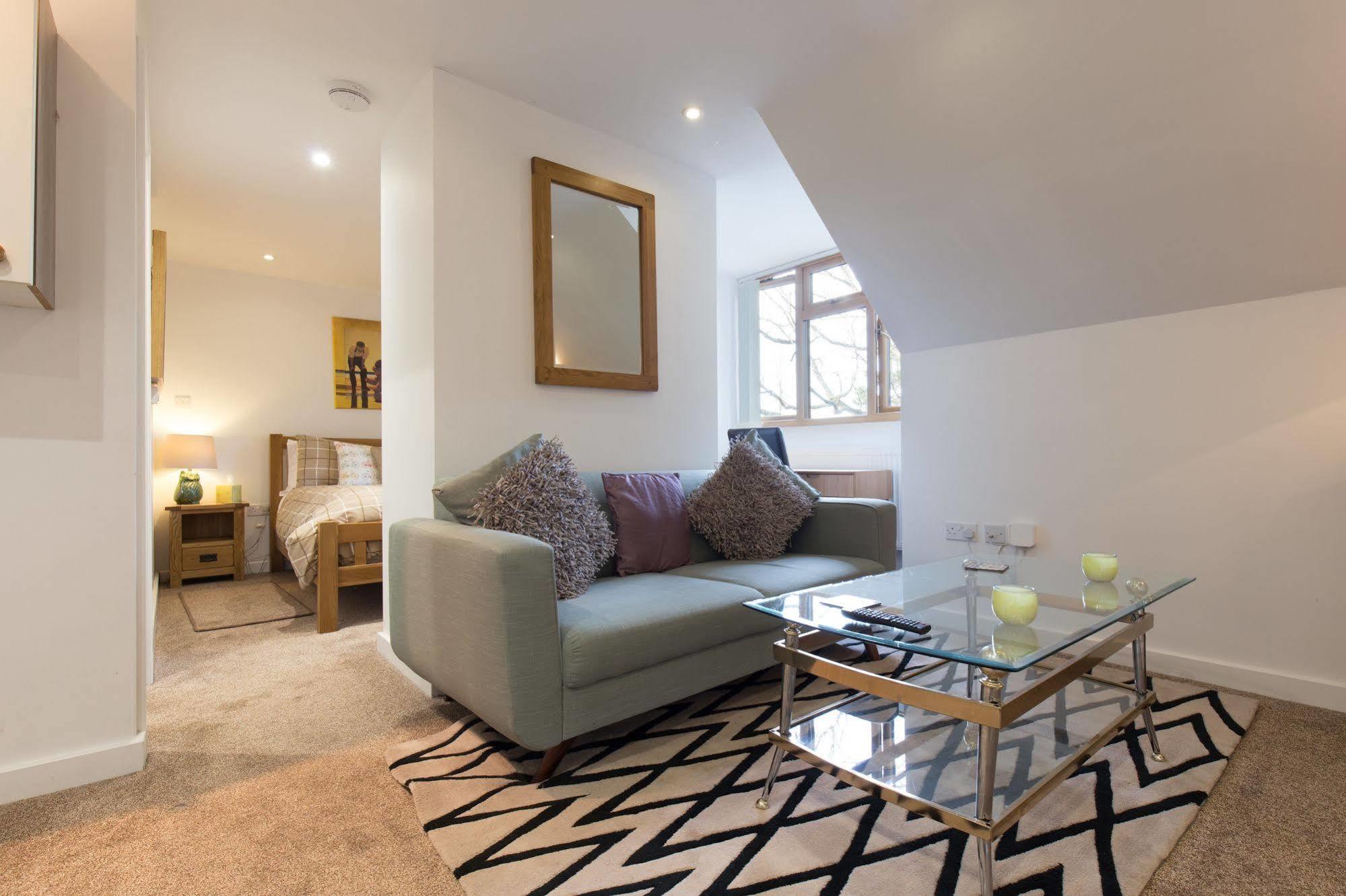 Hamble Retreat Studios And Lodge Warsash Kültér fotó